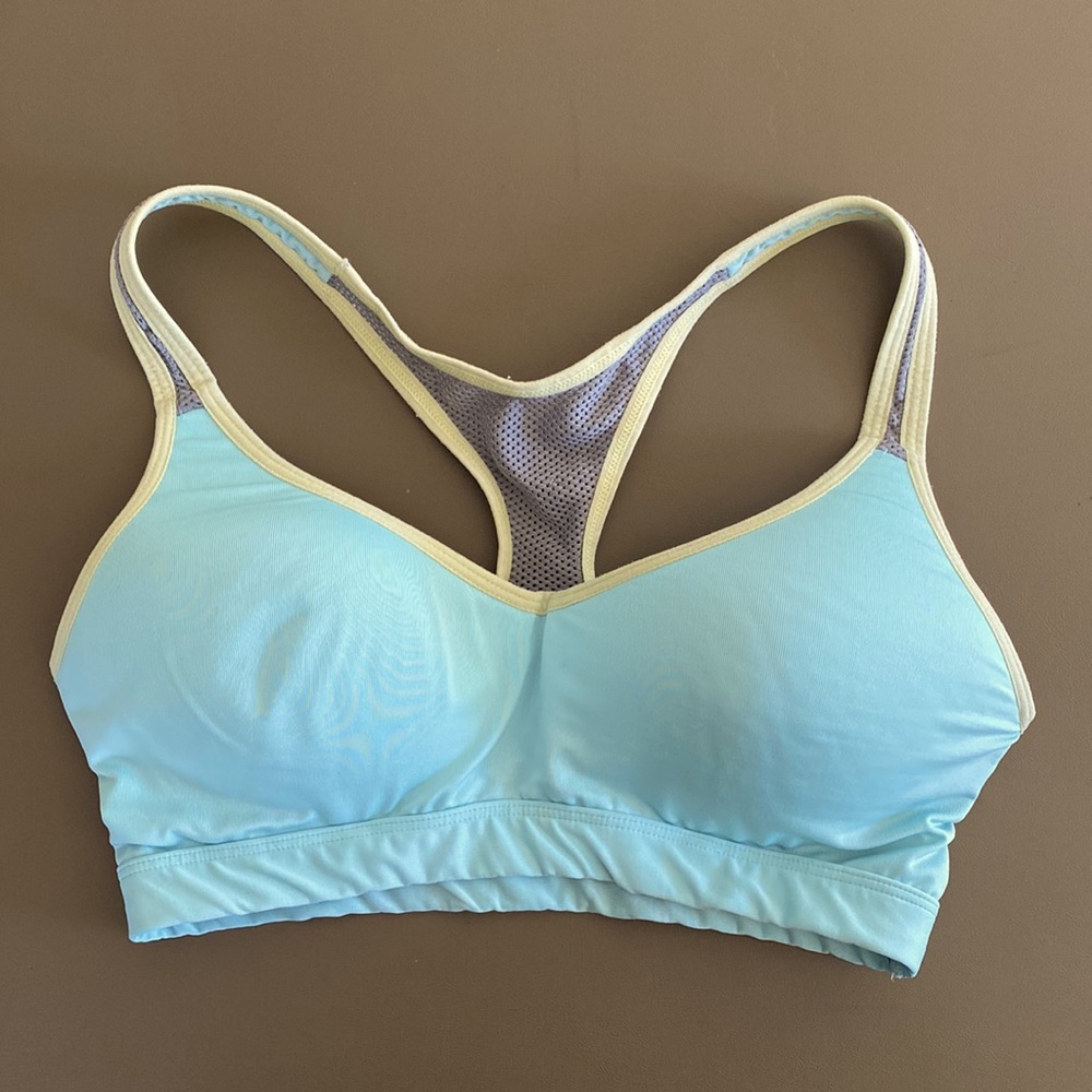 Razor-back sports bra